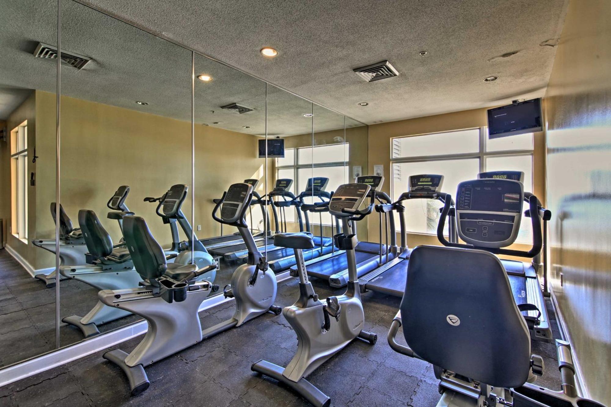 Oceanfront Pcb Condo With Gulf Views And Pool Access! Panama City Beach Exterior photo