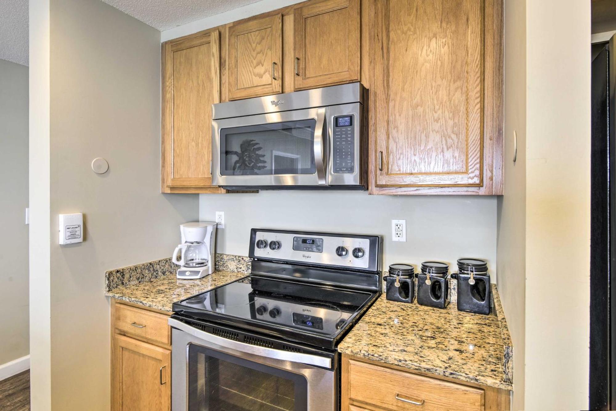 Oceanfront Pcb Condo With Gulf Views And Pool Access! Panama City Beach Exterior photo